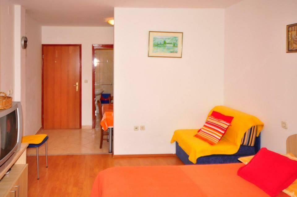 Apartments Franic Плоче Екстер'єр фото