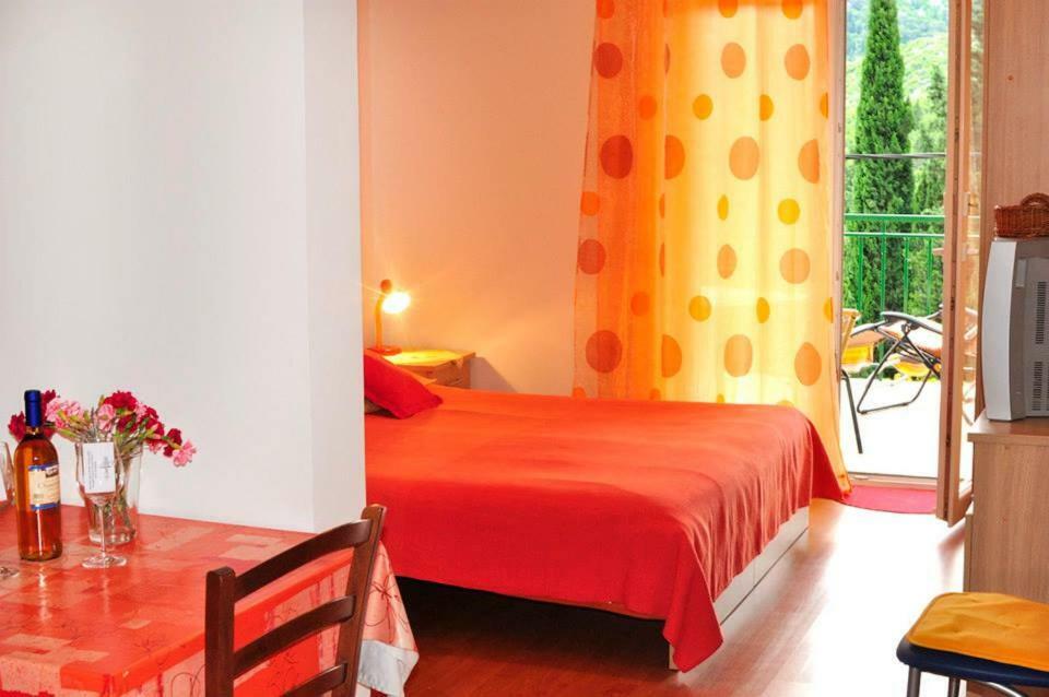 Apartments Franic Плоче Екстер'єр фото